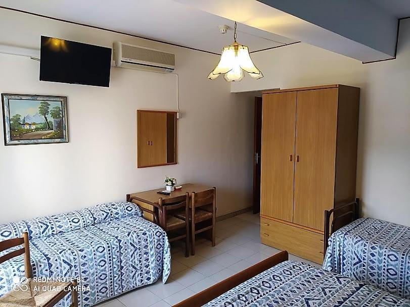 Hotel Eliseo Джардини Наксос Екстериор снимка