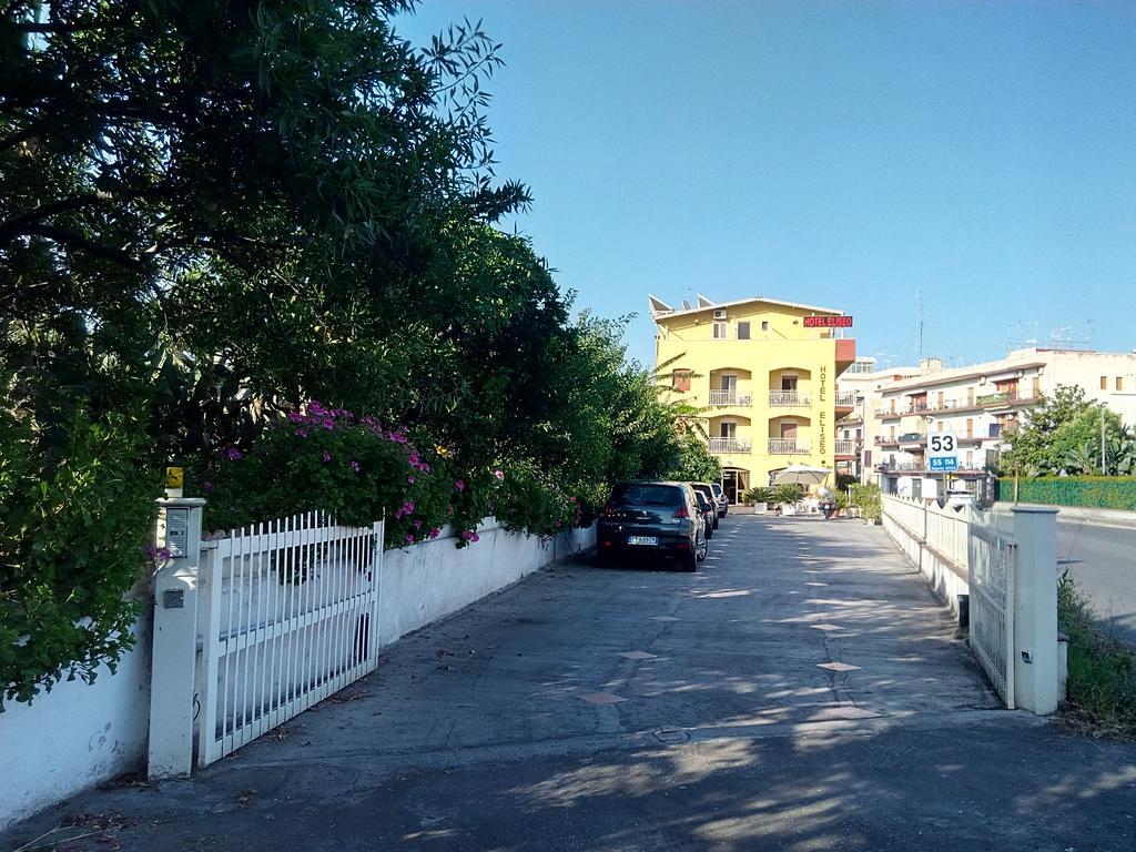 Hotel Eliseo Джардини Наксос Екстериор снимка