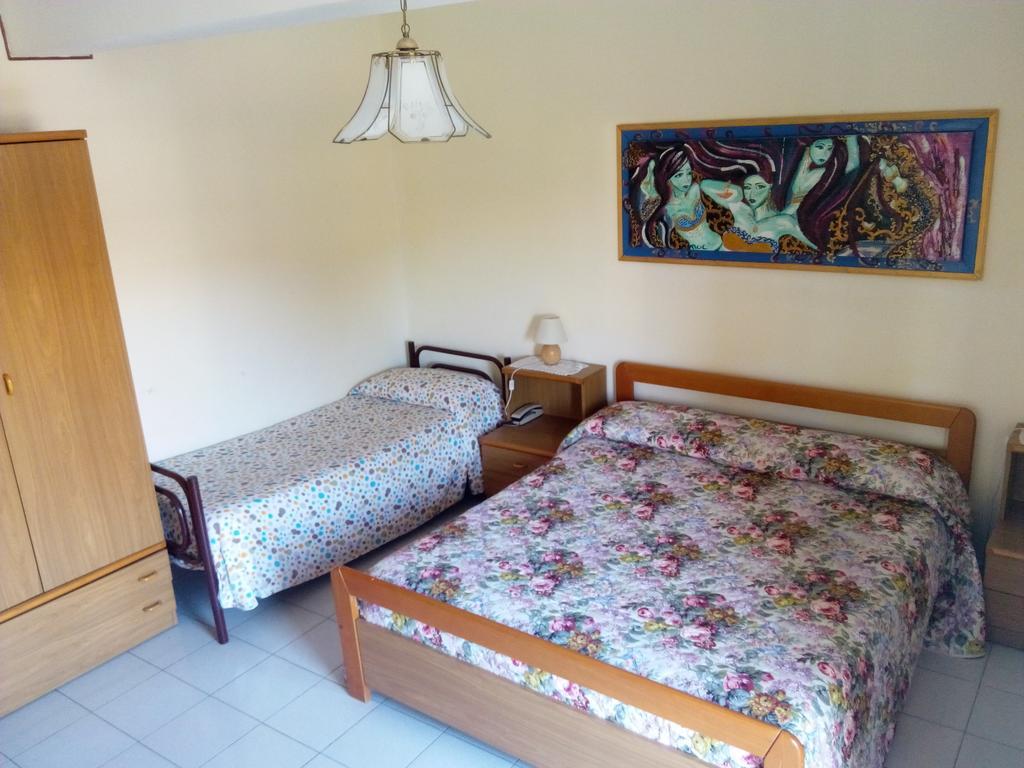 Hotel Eliseo Джардини Наксос Екстериор снимка