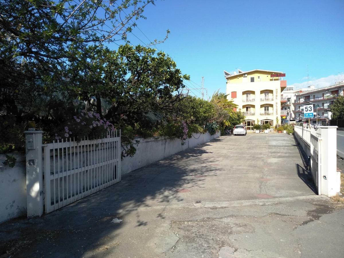 Hotel Eliseo Джардини Наксос Екстериор снимка