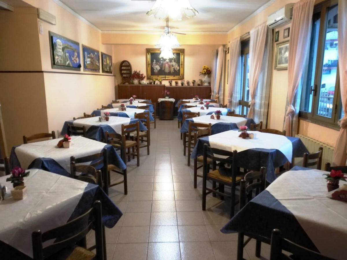 Hotel Eliseo Джардини Наксос Екстериор снимка