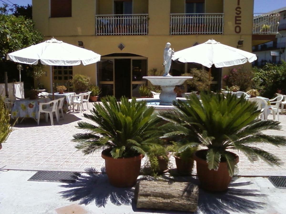 Hotel Eliseo Джардини Наксос Екстериор снимка
