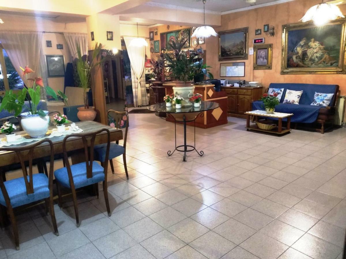 Hotel Eliseo Джардини Наксос Екстериор снимка