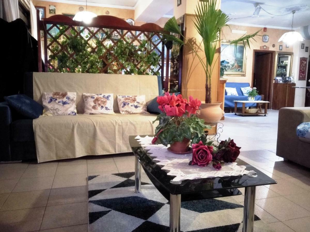 Hotel Eliseo Джардини Наксос Екстериор снимка