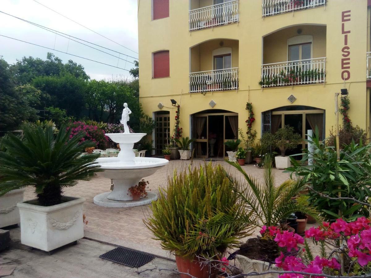 Hotel Eliseo Джардини Наксос Екстериор снимка