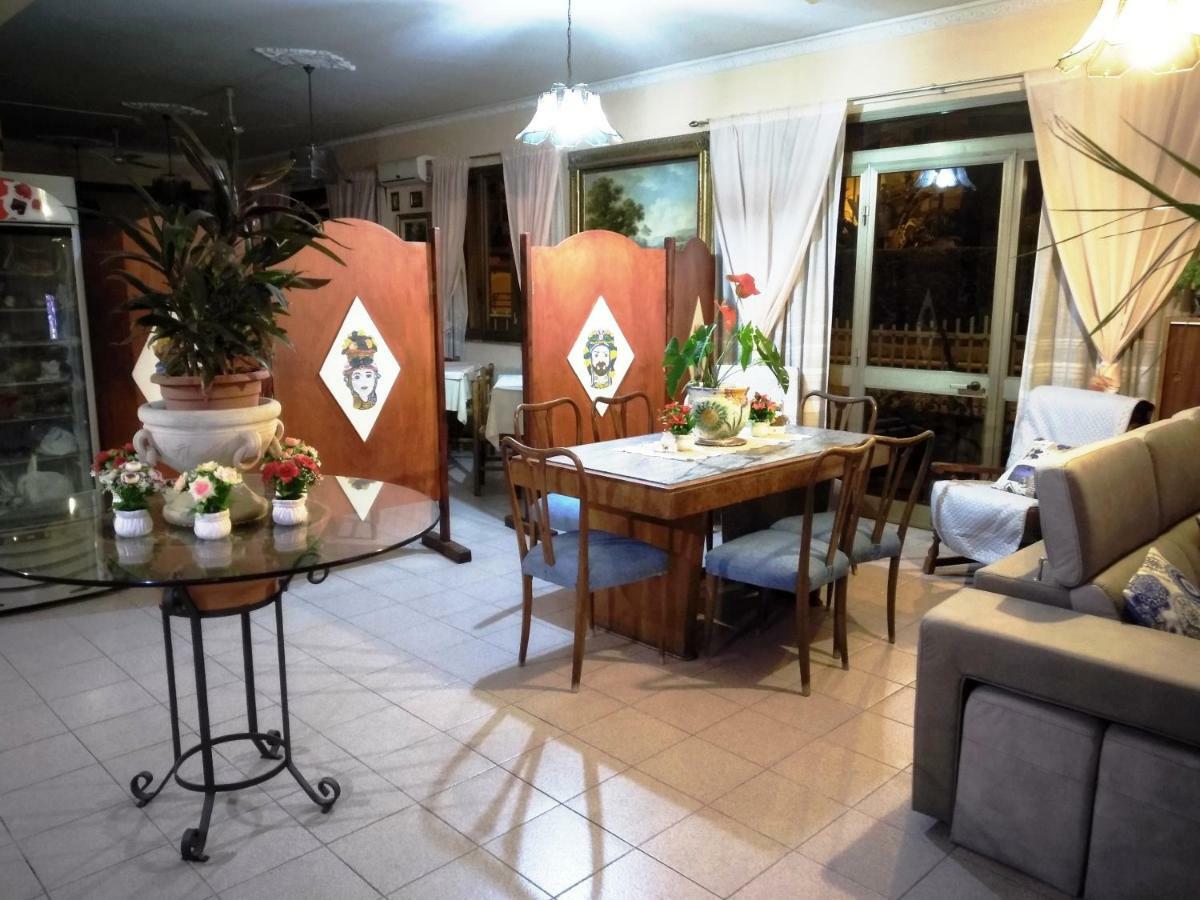 Hotel Eliseo Джардини Наксос Екстериор снимка